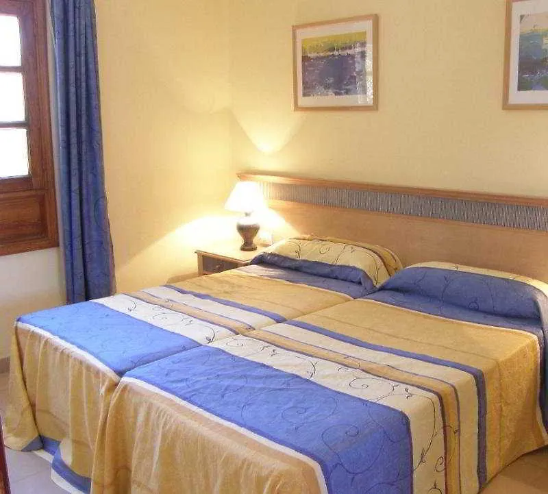 Aparthotel R2 Bahia Kontiki Puerto del Carmen  4*, Puerto del Carmen (Lanzarote)