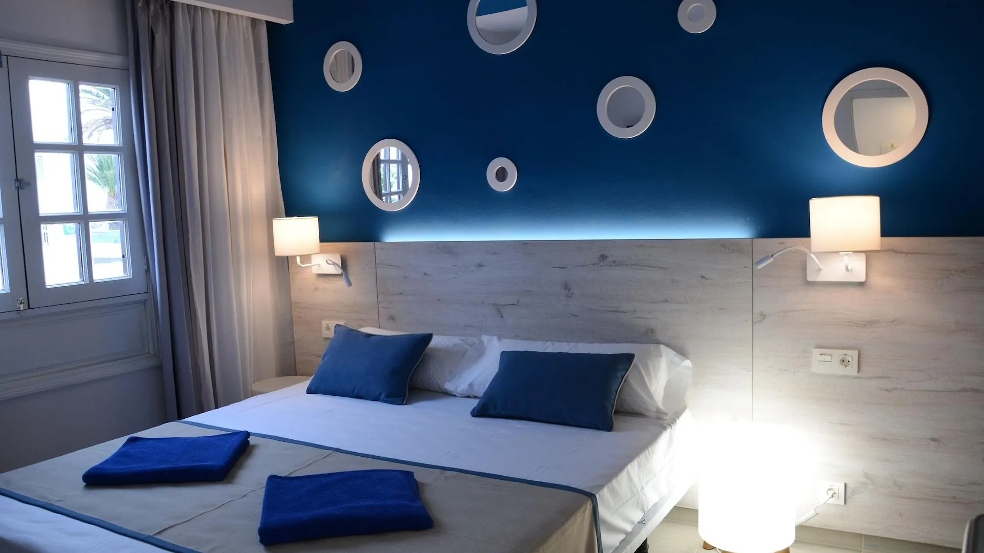 R2 Bahia Kontiki Aparthotel Puerto del Carmen  Puerto del Carmen (Lanzarote)