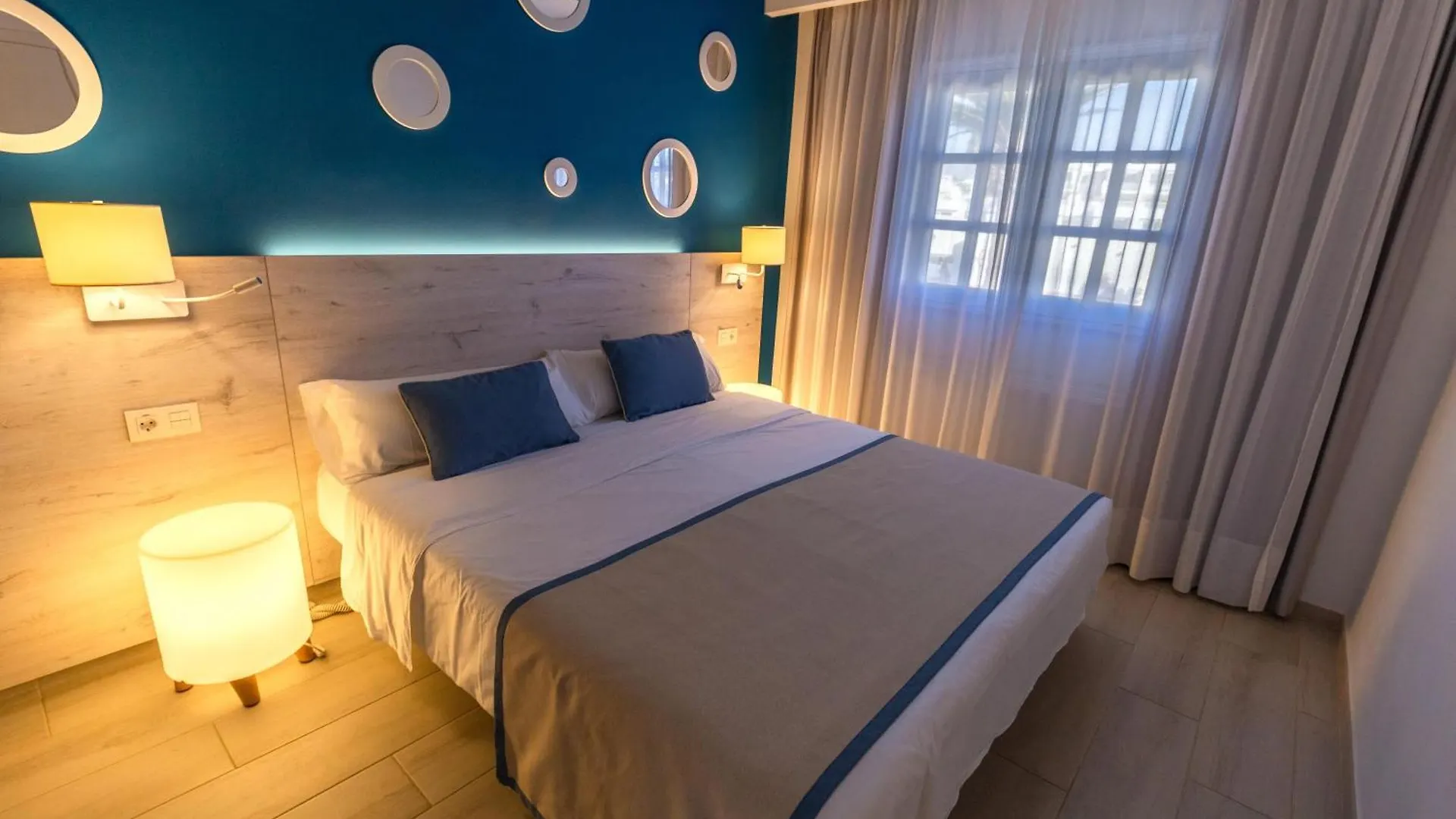 R2 Bahia Kontiki Aparthotel Puerto del Carmen  4*, Puerto del Carmen (Lanzarote)