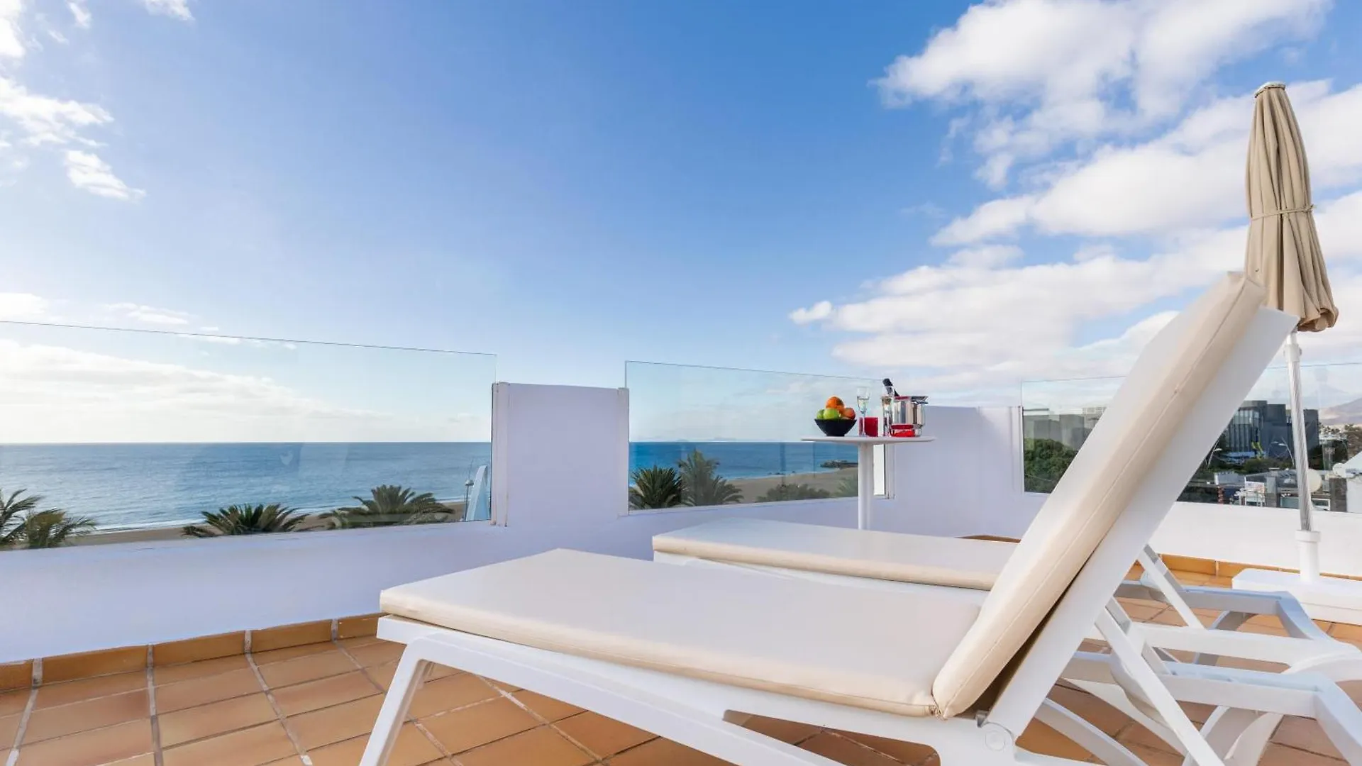 R2 Bahia Kontiki Aparthotel Puerto del Carmen  Puerto del Carmen (Lanzarote)