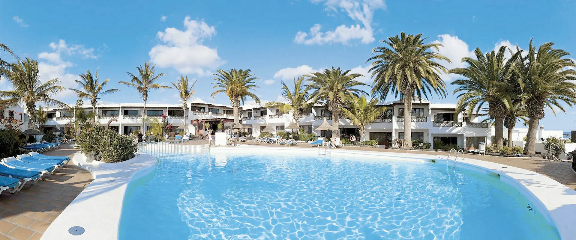 R2 Bahia Kontiki Aparthotel Puerto del Carmen  4*, Puerto del Carmen (Lanzarote) Spain