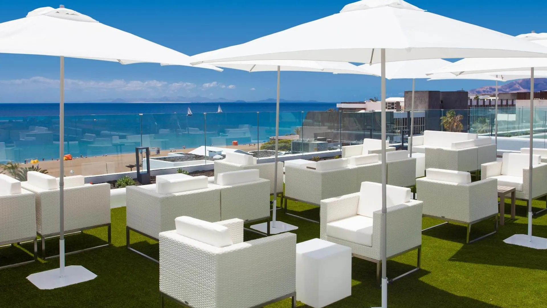Aparthotel R2 Bahia Kontiki Puerto del Carmen  4*, Puerto del Carmen (Lanzarote) Spagna